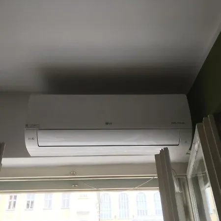 Апартаменты Sarajevo, Lovely Two Bedroom In The Very Center Сараево